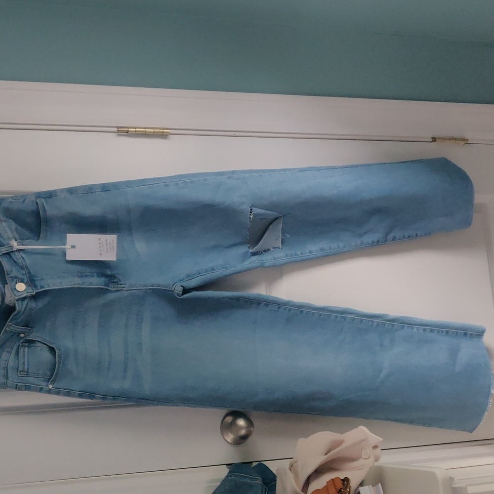 Wide leg jeans
